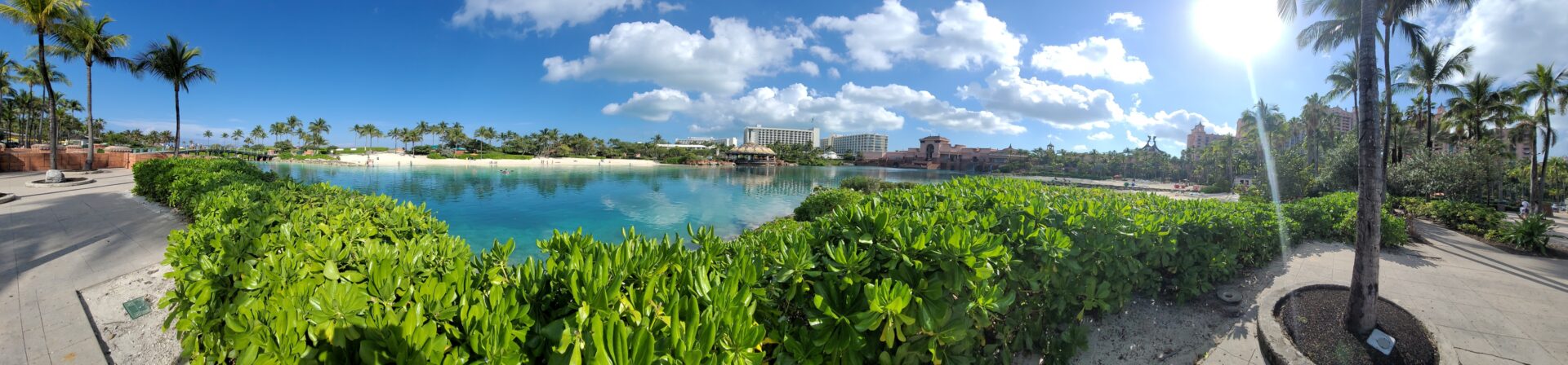 Paradise Lagoon Beach North and South - North Beach Panoramic View - Atlantis Bahamas Beaches Ultimate Guide