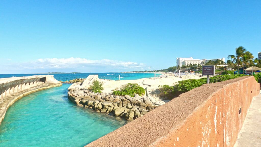 Atlantis Bahamas The Royal View of Atlantis Beach Bridge