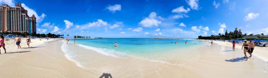 Cove Beach Panoramic - Atlantis Bahamas Beaches Ultimate Guide