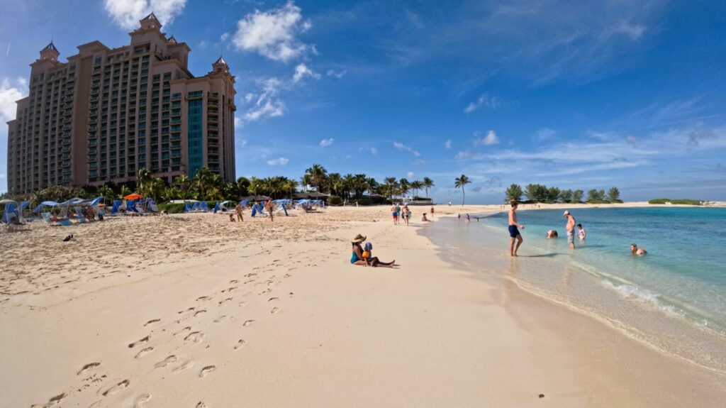 Cove Beach South- Cove Hotel - Atlantis Bahamas Beaches Ultimate Guide