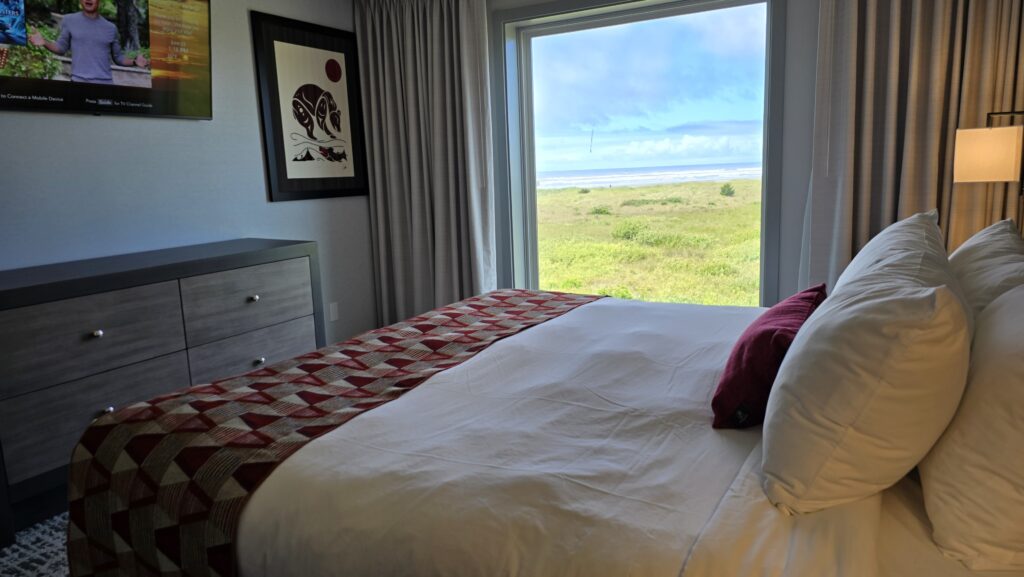 Quinault Beach Resort & Casino Thunderbird Suite Master Bedroom