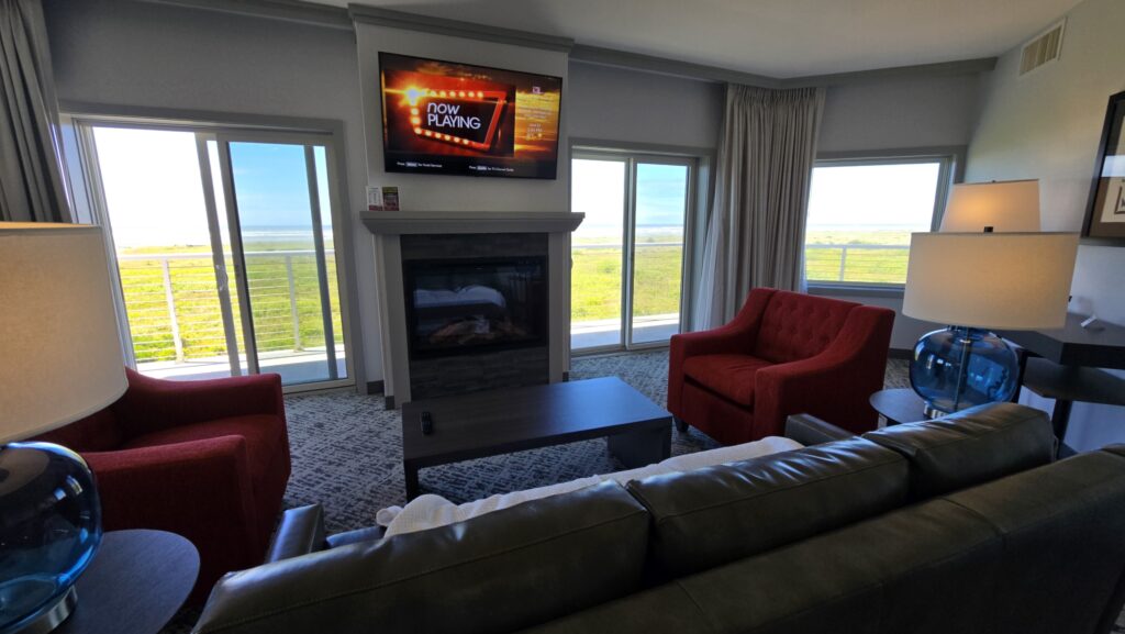 Quinault Beach Resort & Casino Thunderbird Suite Living Room View