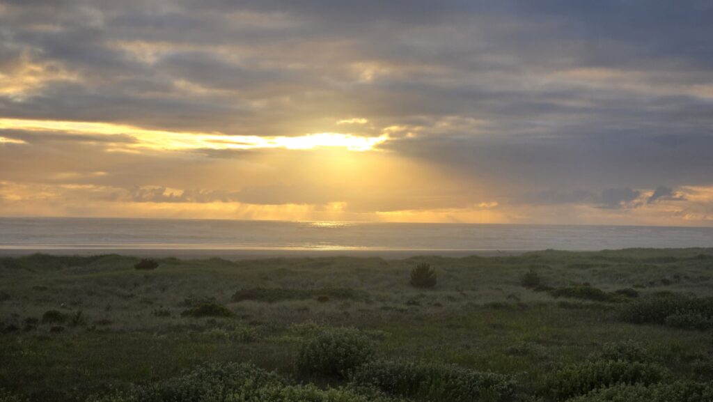 Quinault Beach Resort & Casino Thunderbird Suite Sunset