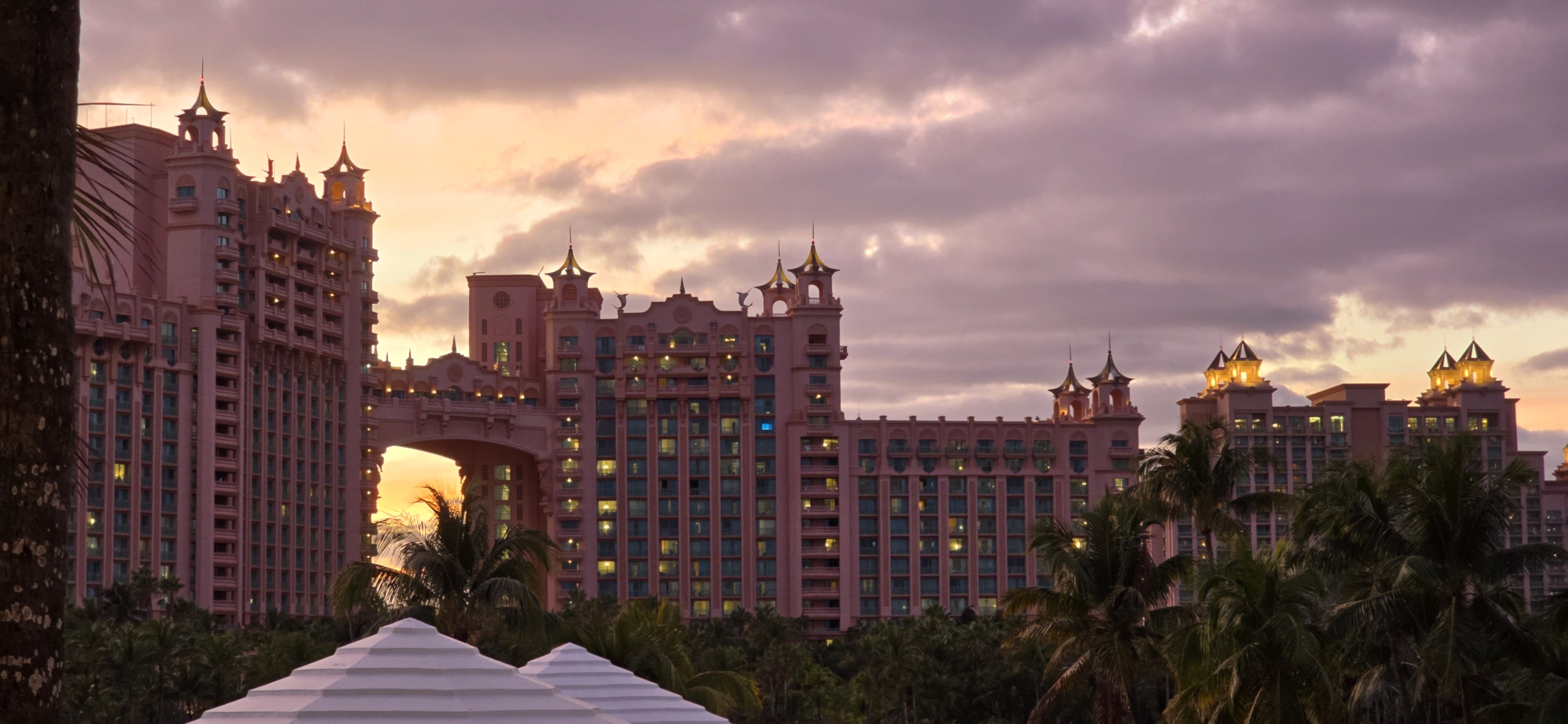 Terrace King Room Balcony Sunset View of The Royal The Coral at Atlantis Bahamas review » The Coral at Atlantis Bahamas review
