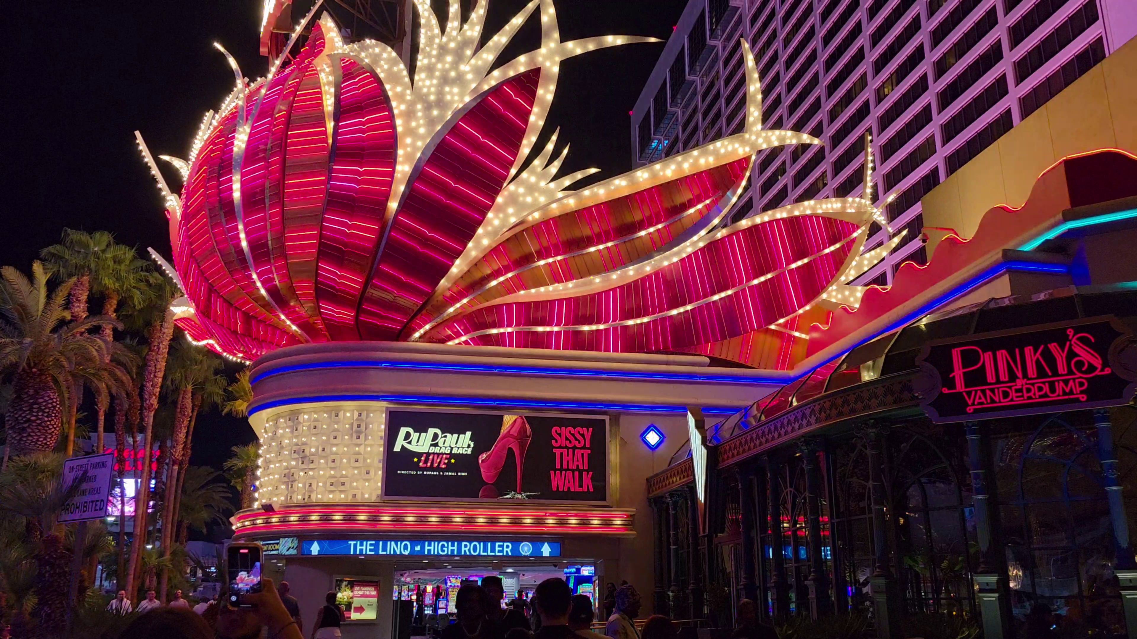 Caesars $300 2 Night & $400 3 Night “Stay & Dine” Deals — Ends Dec 29 2